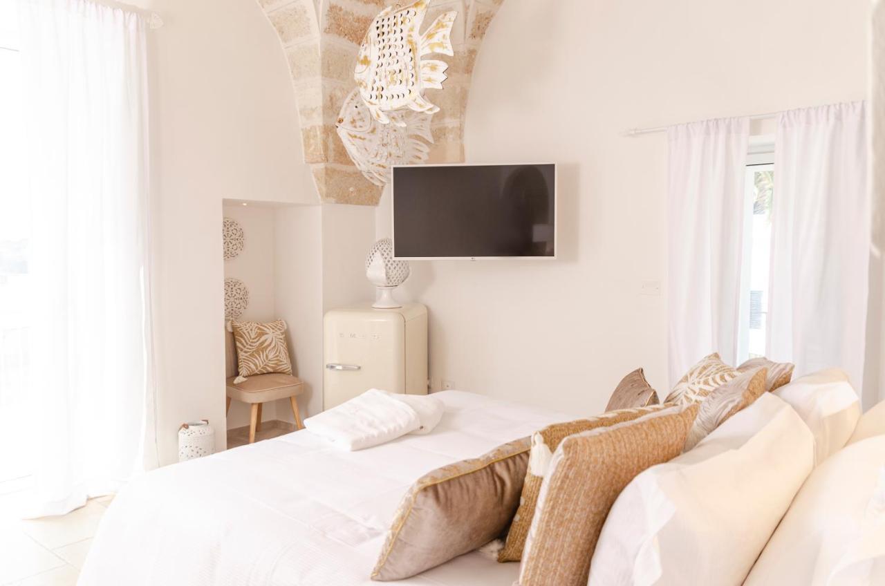 Apulia Charming Suites - Casa Rossa Suite Perla E Suite Corallo Савеллетри Экстерьер фото