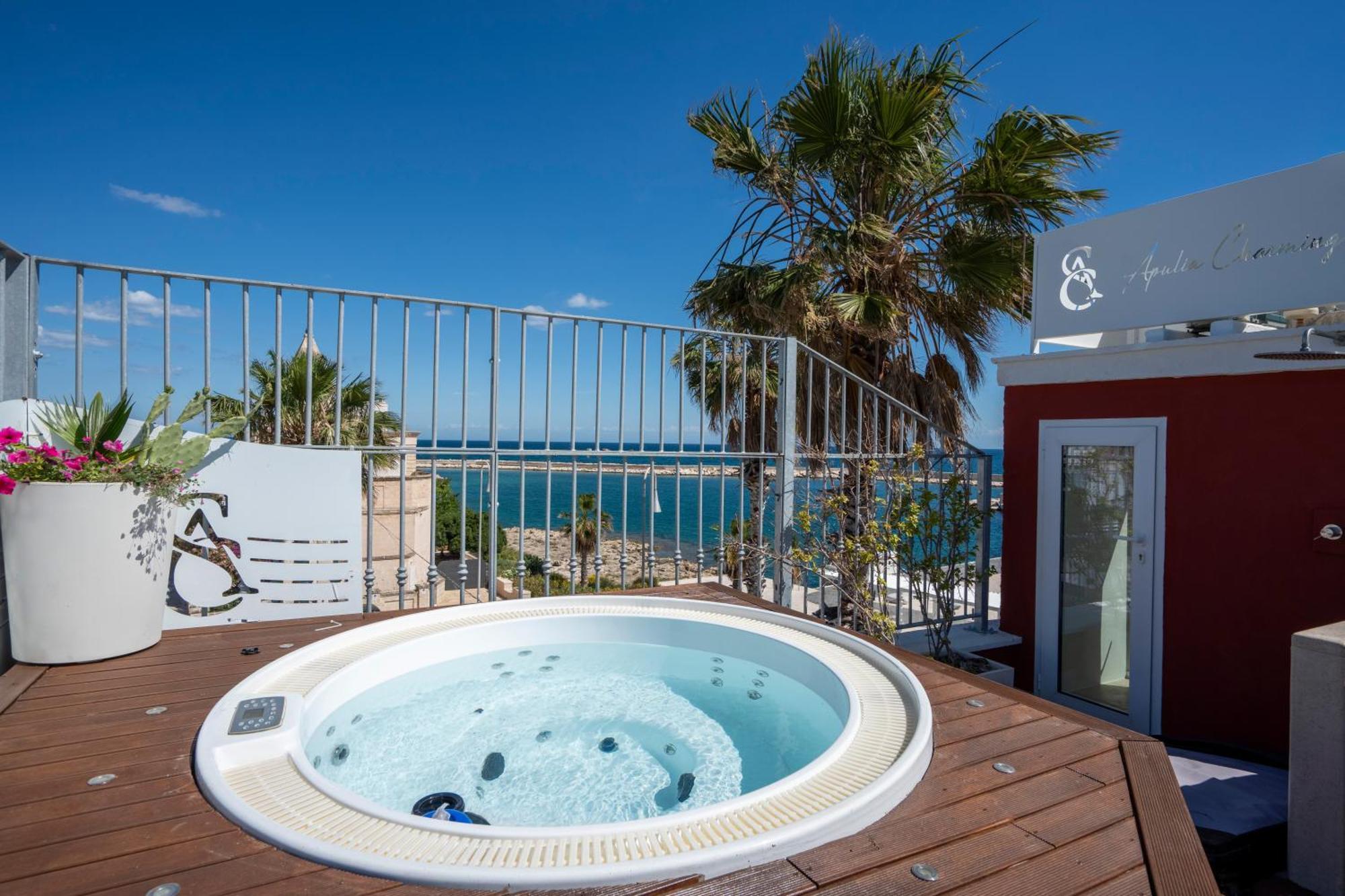 Apulia Charming Suites - Casa Rossa Suite Perla E Suite Corallo Савеллетри Экстерьер фото